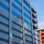 اجرای نما در سراسر ایران متناسب با شرایط اقلیمی مختلف با طراحی مهندسی و متریال مقاوم در برابر آب‌وهوا